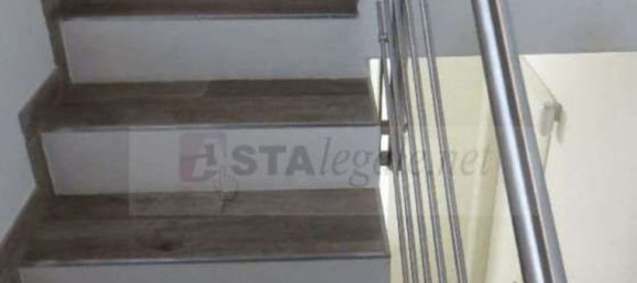 Casa de 4 habitaciónes en Cogliate, Italy No. 3653 23