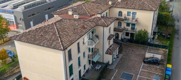 Apartamento de 2 dormitorios en Carpi, Italy No. 151007 17