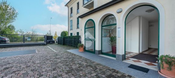 Apartamento de 2 dormitorios en Carpi, Italy No. 151007 16