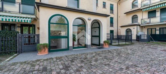 Apartamento de 2 dormitorios en Carpi, Italy No. 151007 15