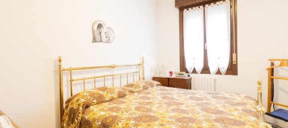 Apartamento de 2 dormitorios en Carpi, Italy No. 151007 6