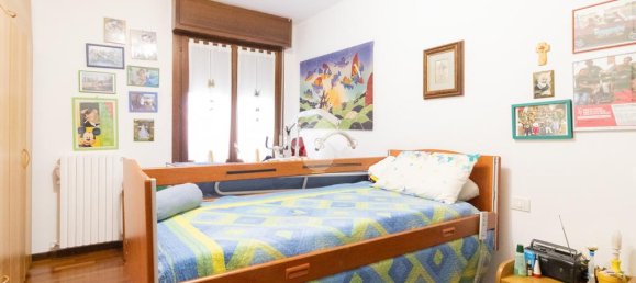Apartamento de 2 dormitorios en Carpi, Italy No. 151007 9