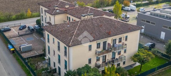 Apartamento de 2 dormitorios en Carpi, Italy No. 151007 18