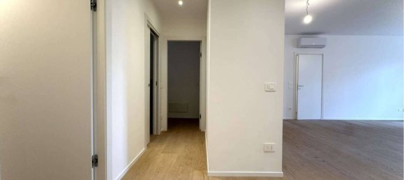 Apartamento de 4 divisões em Treviso, Italy N.º 157371 5