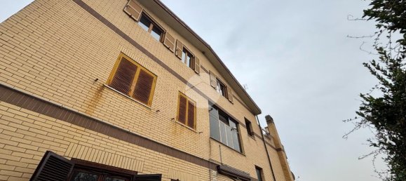 3-salle Appartement à Rome, Italy No. 238231 23