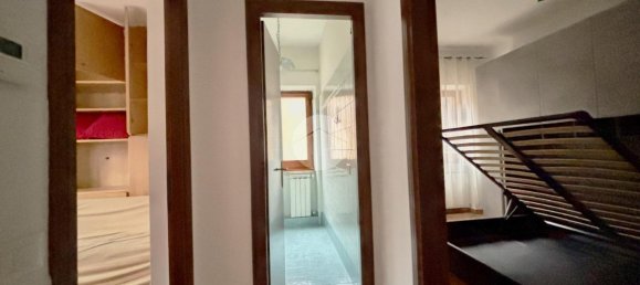 3-salle Appartement à Rome, Italy No. 238231 9