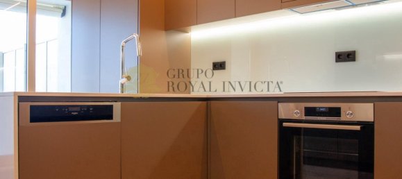 4 bedrooms Duplex in Porto, Portugal No. 117611 4