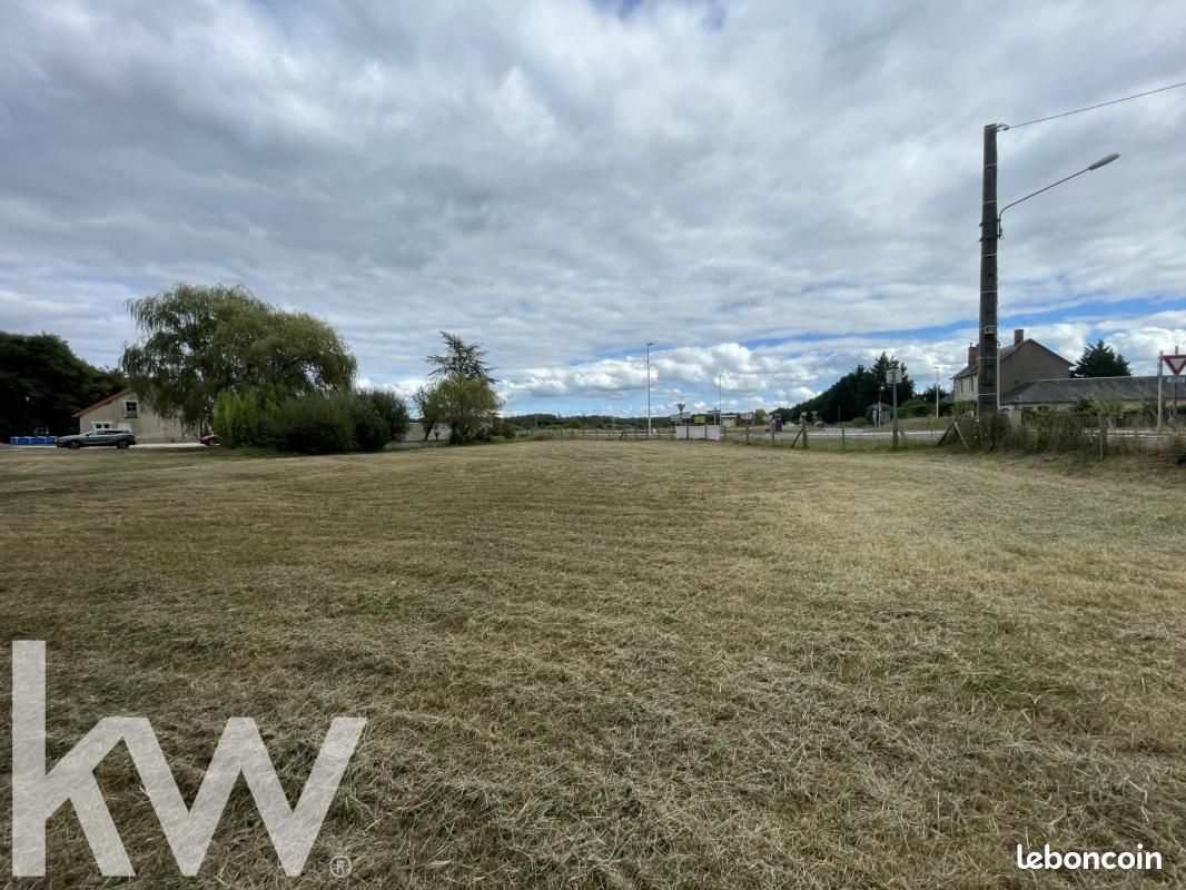 Grundstück in Fontaines-en-Sologne, France 1065m², Nr. 251432