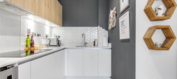 1 bedroom Apartment in London, United Kingdom No. 12802 10