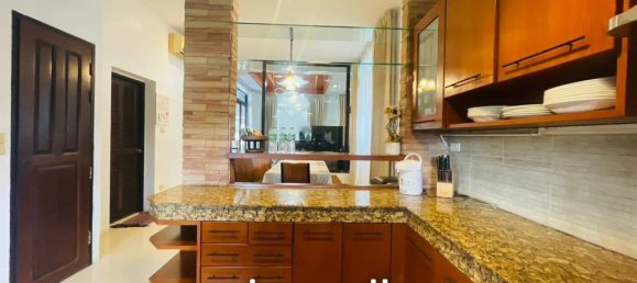 4 bedrooms Villa in Pattaya, Thailand No. 14601 5