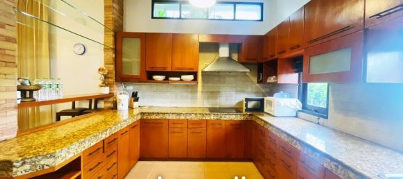 4 bedrooms Villa in Pattaya, Thailand No. 14601 4