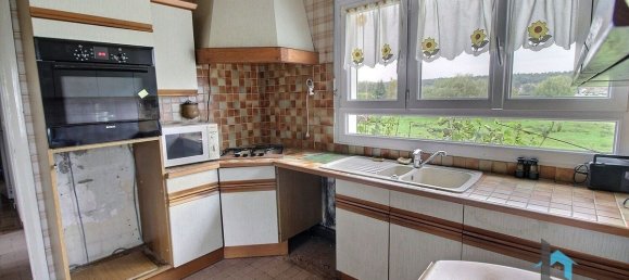 4 bedrooms House in Nogent-le-Roi, France No. 217224 3