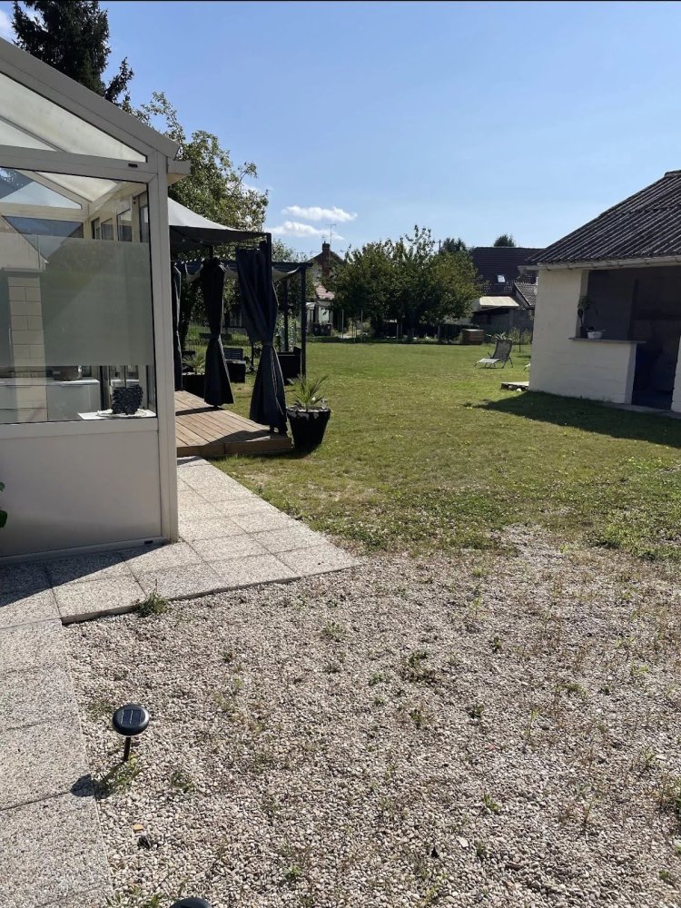 2 bedrooms House in Laon, France No. 243939