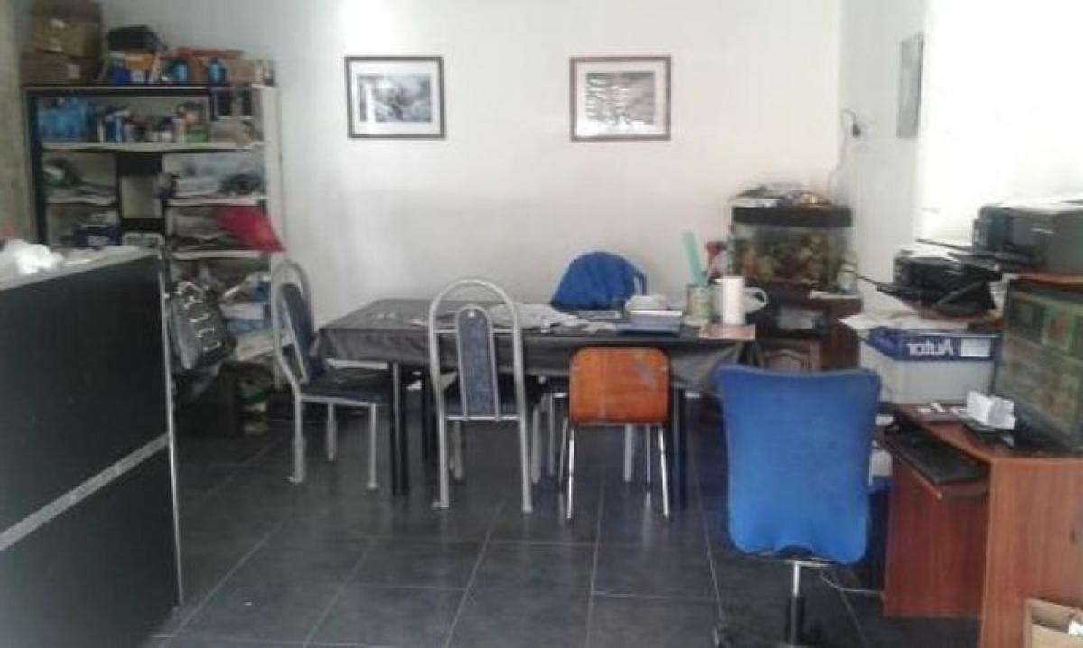 3 bedrooms Commercial property in General San Martin, Argentina No. 25266