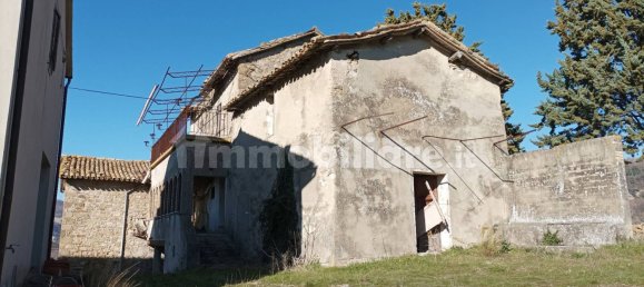 5 bedrooms House in Assisi, Italy No. 5563 16