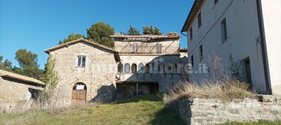 5 bedrooms House in Assisi, Italy No. 5563 17