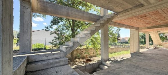 10 bedrooms Apartment in Avezzano, Italy No. 331384 3