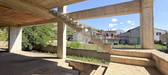 10 bedrooms Apartment in Avezzano, Italy No. 331384 8