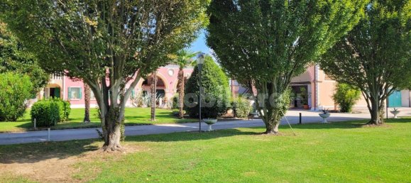 6 Schlafzimmer Villa in San Giorgio in Bosco, Italy, Nr. 358890 12