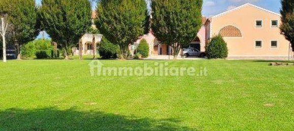 6 Schlafzimmer Villa in San Giorgio in Bosco, Italy, Nr. 358890 10