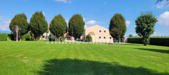 6 Schlafzimmer Villa in San Giorgio in Bosco, Italy, Nr. 358890 9