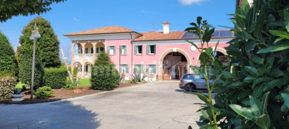 6 Schlafzimmer Villa in San Giorgio in Bosco, Italy, Nr. 358890 3
