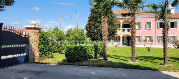 6 Schlafzimmer Villa in San Giorgio in Bosco, Italy, Nr. 358890 2
