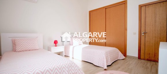 4 غرف نوم منزل في Quarteira, Portugal رقم 89319 27