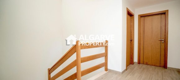 4 غرف نوم منزل في Quarteira, Portugal رقم 89319 32