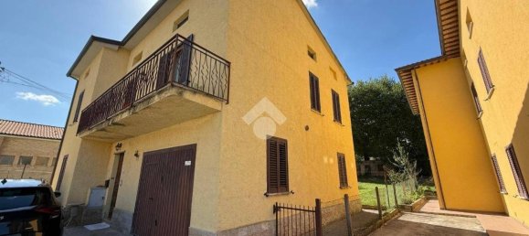 Дом с 3 спальнями в Губбио, Италия № 356590 2