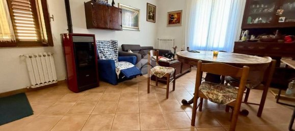 Дом с 3 спальнями в Губбио, Италия № 356590 6