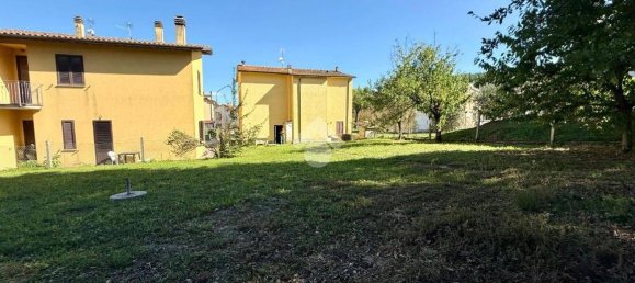 Дом с 3 спальнями в Губбио, Италия № 356590 16