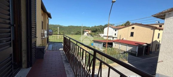 Дом с 3 спальнями в Губбио, Италия № 356590 9