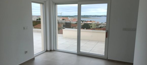 2 Schlafzimmer Wohnung in Povljana, Croatia, Nr. 215 12