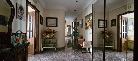 3 bedrooms Apartment in Casoria, Italy No. 33931 2