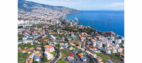 Вилла с 4 спальнями в Фуншал, Португалия № 107793 5