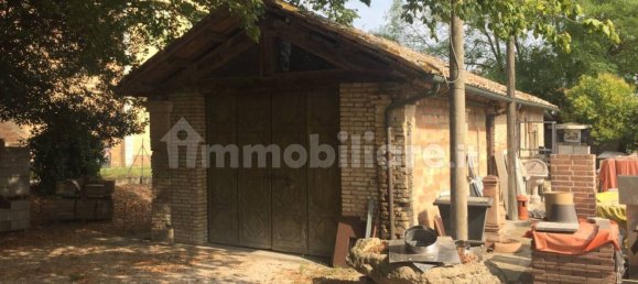 Коммерческая недвижимость с 5 комнатами в Равенна, Италия № 273553 4