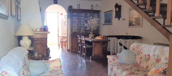 6-Zimmer Wohnung in Seggiano, Italy, Nr. 102435 2