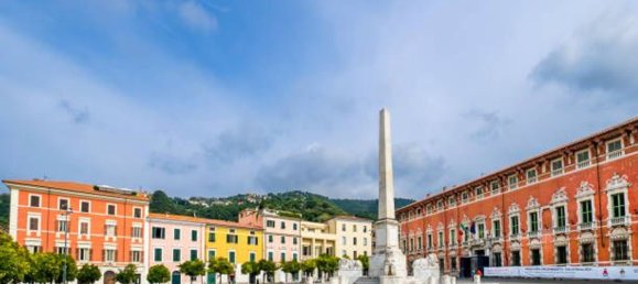 4 rooms Apartment in Massa, Italy No. 261567 12