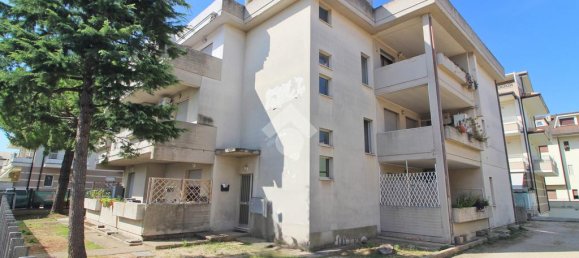 3 Schlafzimmer Wohnung in Giulianova, Italy, Nr. 283716 2