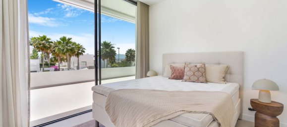 6 bedrooms Villa in Marbella, Spain No. 106179 25