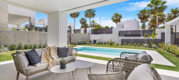 6 bedrooms Villa in Marbella, Spain No. 106179 23
