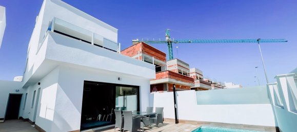 3 غرف نوم فيلا في Pilar de la Horadada, Spain رقم 16654 4