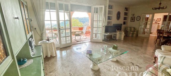 Villa de 4 dormitorios en Massarosa, Italy No. 82454 16