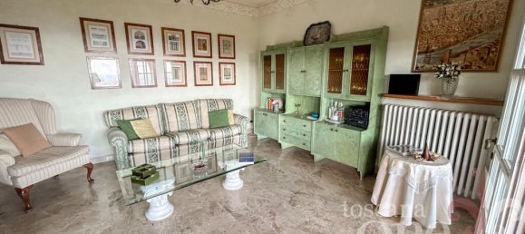 Villa de 4 dormitorios en Massarosa, Italy No. 82454 11