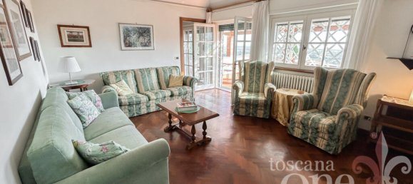 Villa de 4 dormitorios en Massarosa, Italy No. 82454 20