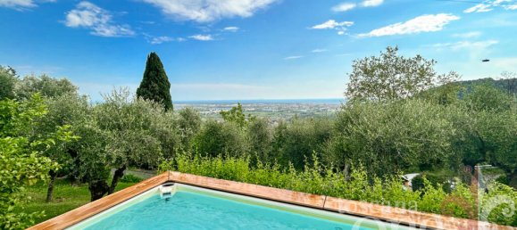 Villa de 4 dormitorios en Massarosa, Italy No. 82454 3