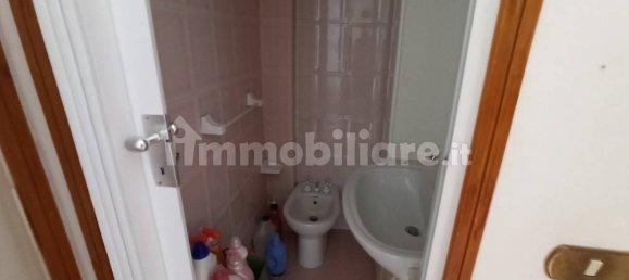 Квартира с 3 спальнями в Савона, Италия № 94904 17