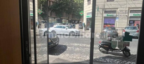 4 rooms Commercial property in Rome, Italy No. 340317 18