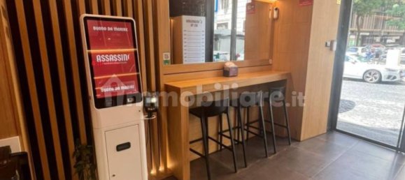 4 rooms Commercial property in Rome, Italy No. 340317 9